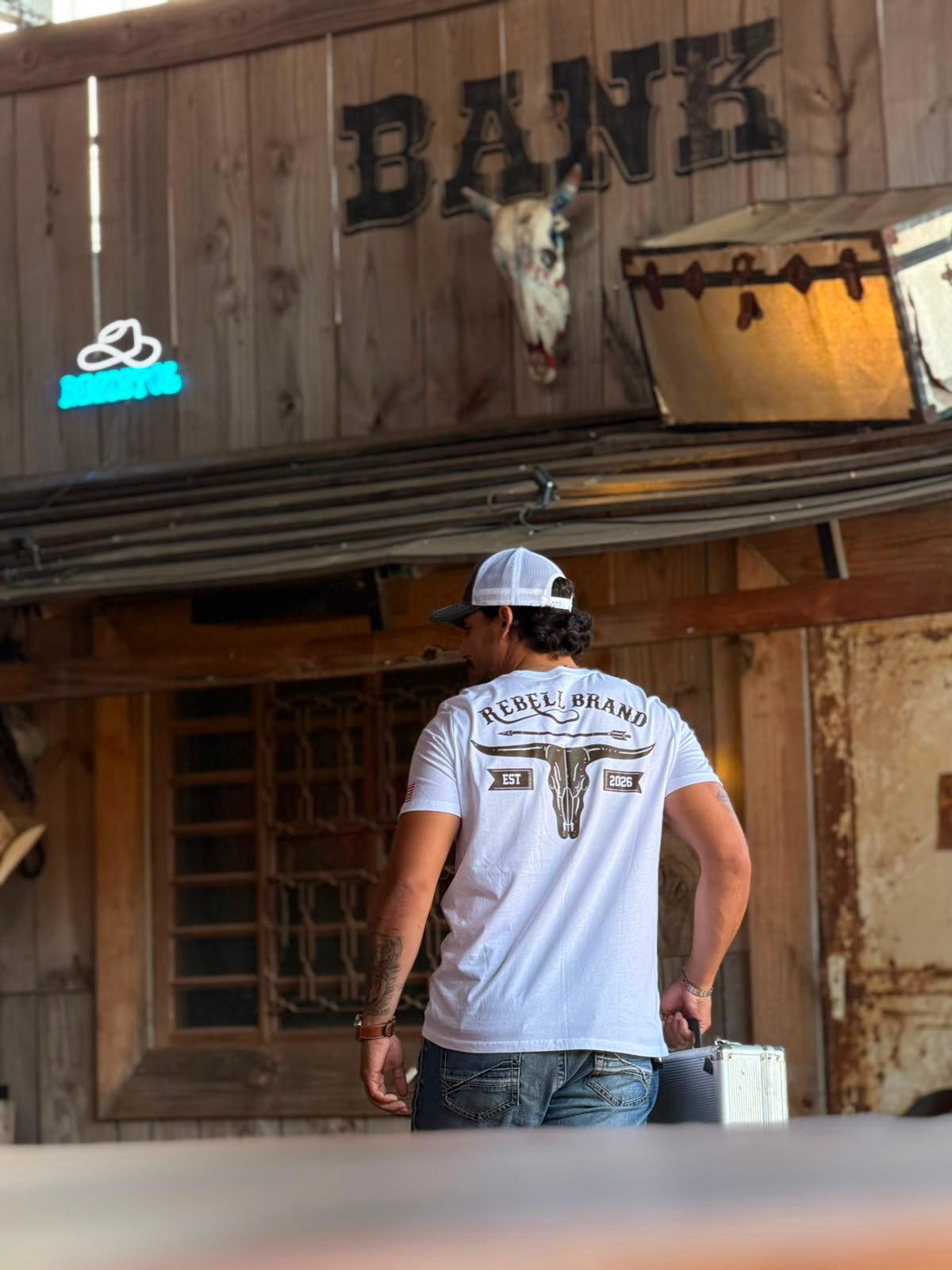 camiseta rebell brand longhorn classic branco 07 camiseta rebell brand longhorn classic branco 07