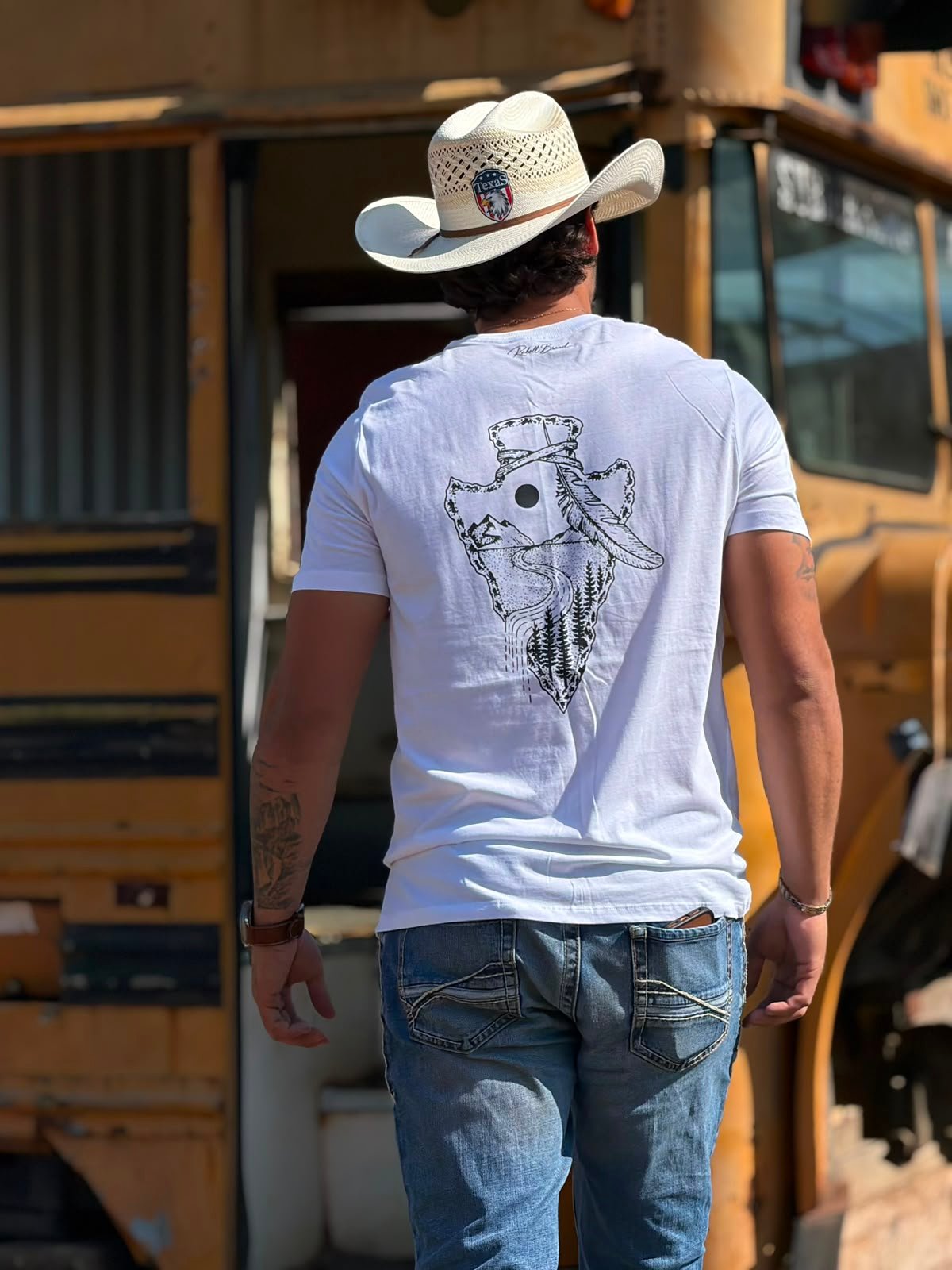 camiseta rebell brand longhorn sketch branco 01 camiseta rebell brand longhorn sketch branco 01