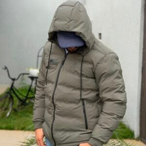 jaqueta puffer rebell verde militar frente 01